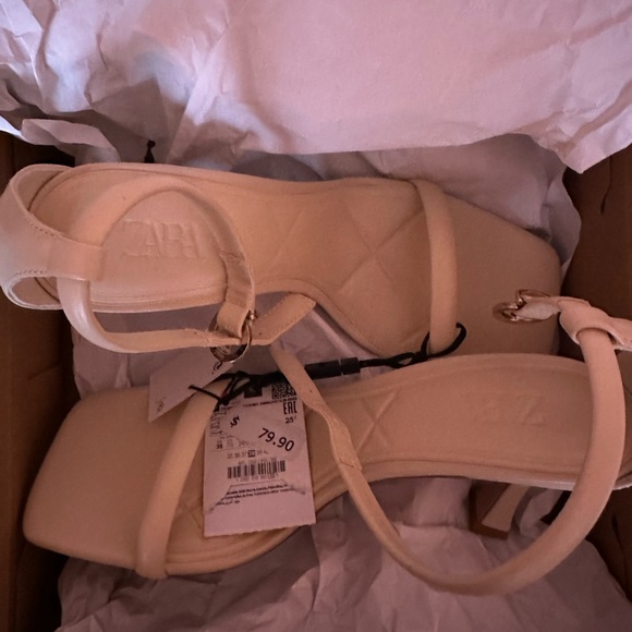 Zara Cream Heels - Picture 3 of 6